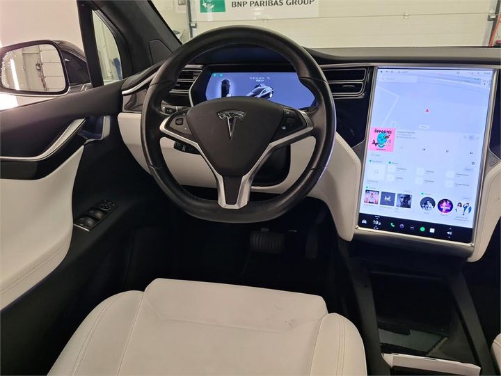 Photo 10 VIN: 5YJXCCE28JF094651 - TESLA MODEL 