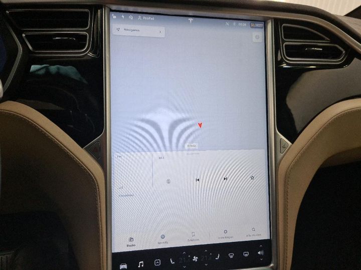 Photo 19 VIN: 5YJXCCE29GF012404 - TESLA X 