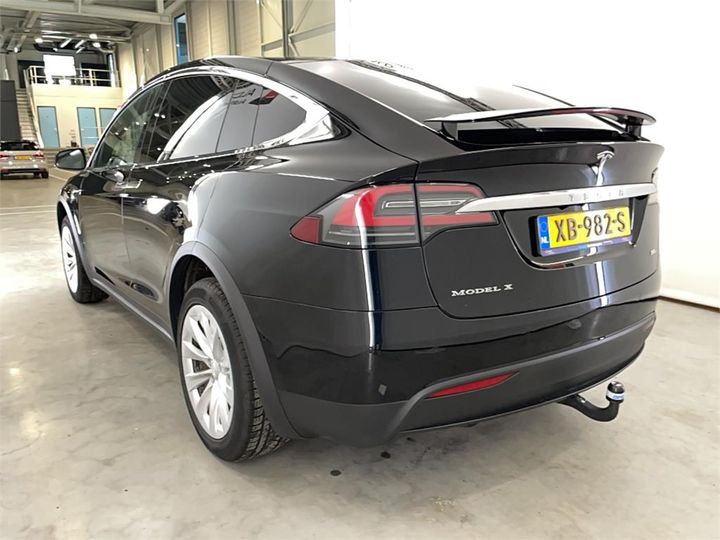 Photo 3 VIN: 5YJXCCE29JF126653 - TESLA MODEL X 