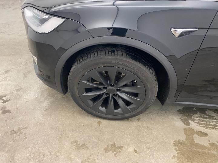 Photo 9 VIN: 5YJXCCE2XHF069387 - TESLA MODEL X SUV 