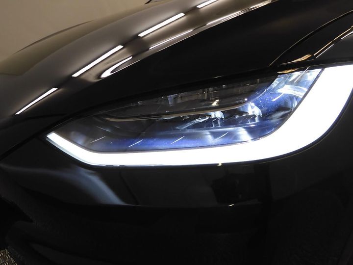 Photo 16 VIN: 5YJXCCE2XJF129402 - TESLA MODEL X 