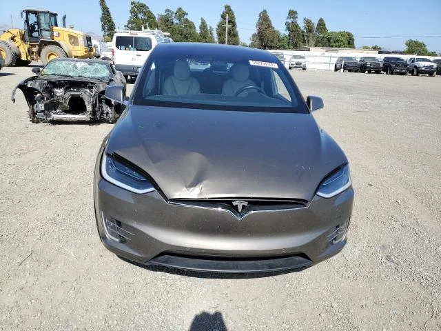 Photo 4 VIN: 5YJXCDE20GF026004 - TESLA MODEL X 