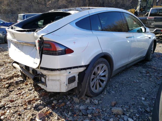 Photo 2 VIN: 5YJXCDE20HF044424 - TESLA MODEL X 