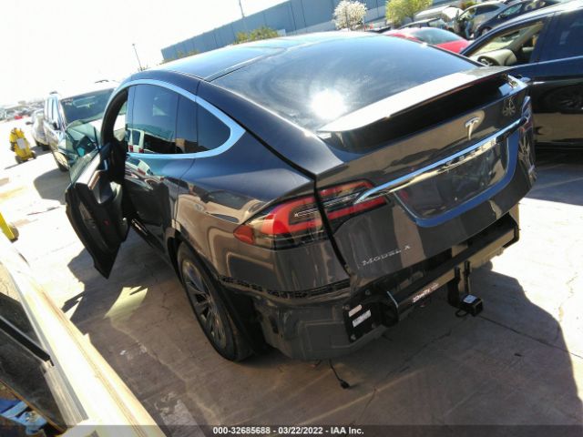 Photo 2 VIN: 5YJXCDE20HF065533 - TESLA MODEL X 