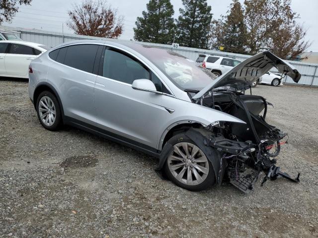 Photo 3 VIN: 5YJXCDE20JF118298 - TESLA MODEL X 