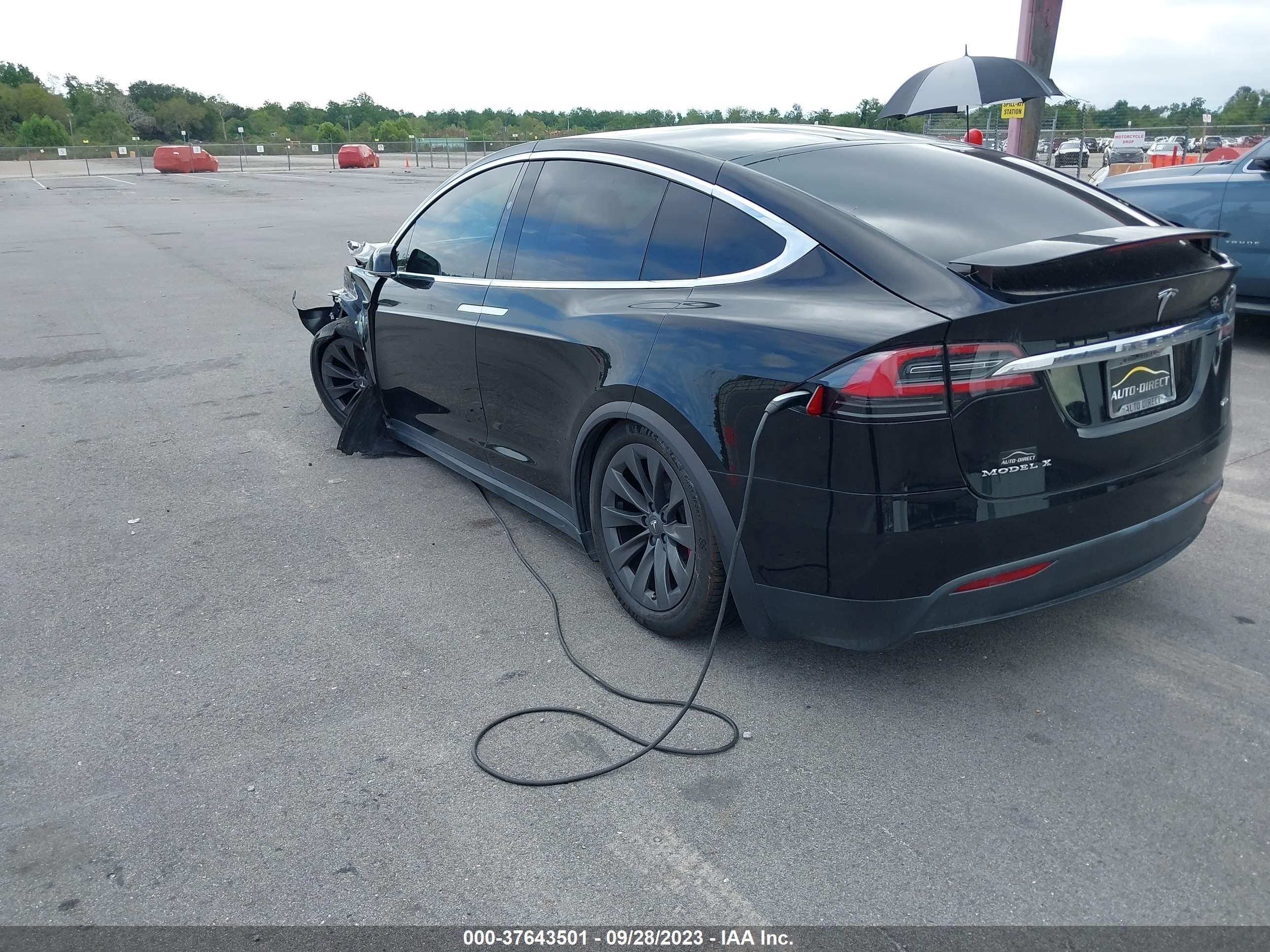 Photo 2 VIN: 5YJXCDE20JF120245 - TESLA MODEL X 