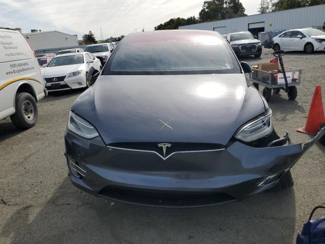 Photo 4 VIN: 5YJXCDE21HF035652 - TESLA MODEL X 