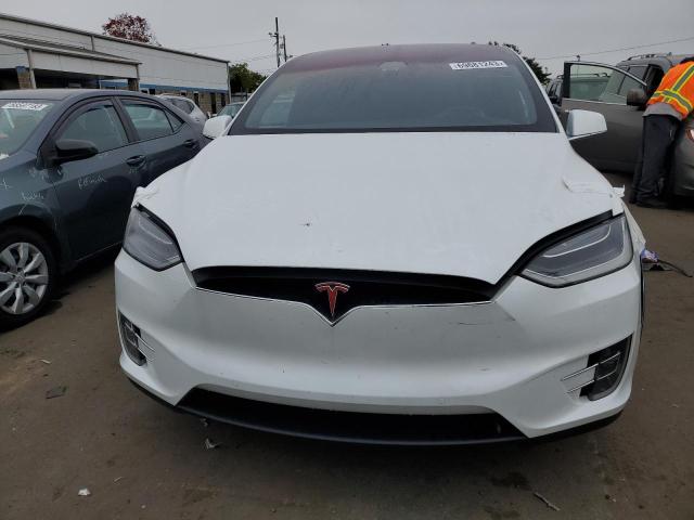 Photo 4 VIN: 5YJXCDE21HF049339 - TESLA MODEL X 