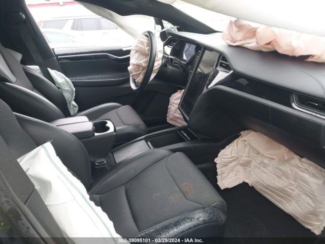 Photo 4 VIN: 5YJXCDE21JF140245 - TESLA MODEL X 