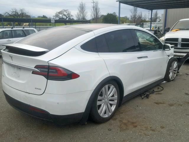 Photo 3 VIN: 5YJXCDE22HF049009 - TESLA MODEL X 