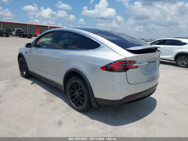 Photo 2 VIN: 5YJXCDE22JF090536 - TESLA MODEL X 