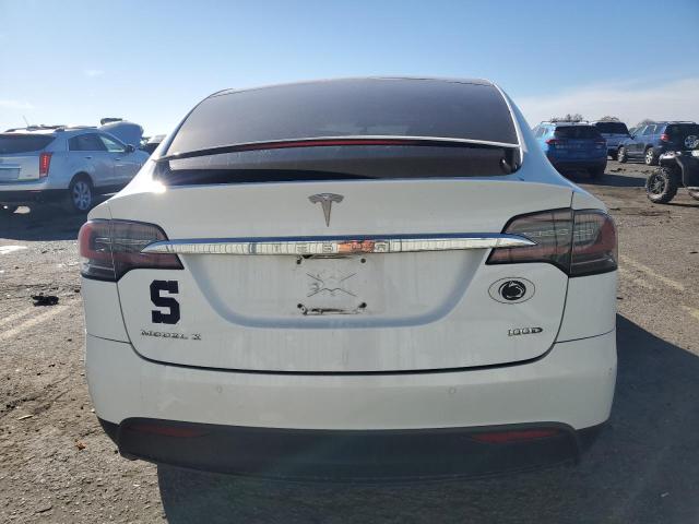 Photo 5 VIN: 5YJXCDE22JF121901 - TESLA MODEL X 