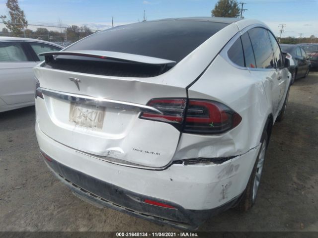 Photo 5 VIN: 5YJXCDE22LF250806 - TESLA MODEL X 