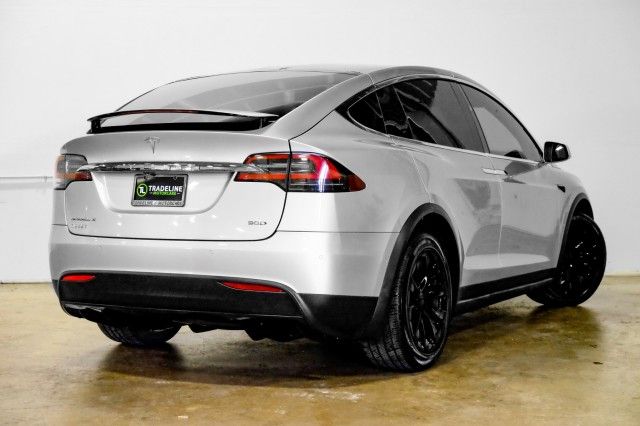 Photo 4 VIN: 5YJXCDE23GF034159 - TESLA MODEL X 