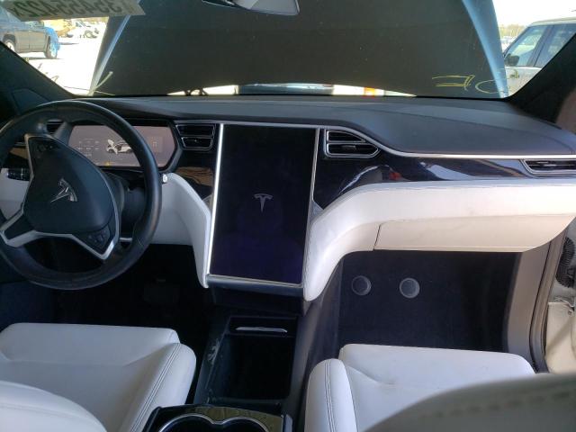 Photo 8 VIN: 5YJXCDE23HF055675 - TESLA MODEL X 