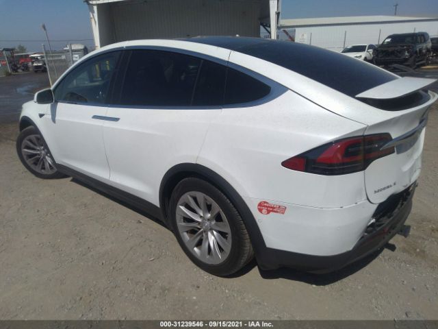 Photo 2 VIN: 5YJXCDE24HF066586 - TESLA MODEL X 