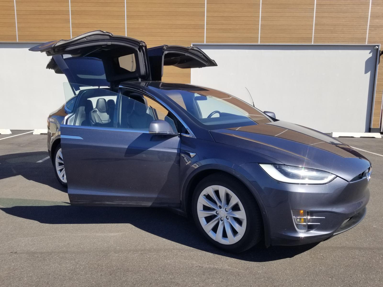 Photo 3 VIN: 5YJXCDE24JF090537 - TESLA MODEL X 