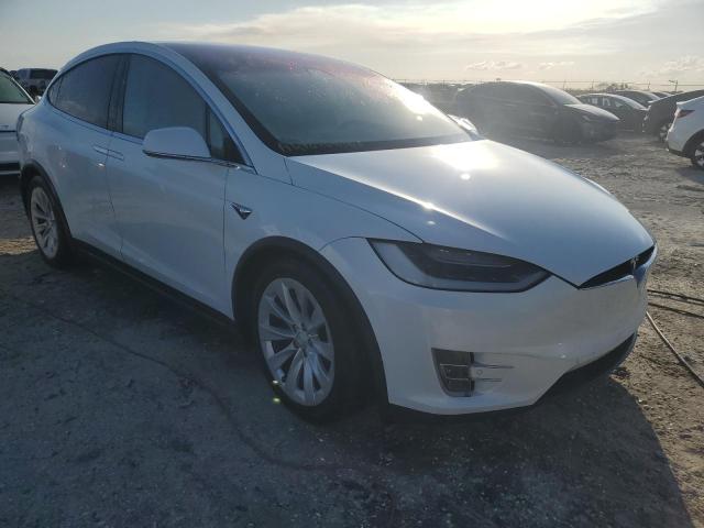 Photo 3 VIN: 5YJXCDE25JF113209 - TESLA MODEL X 