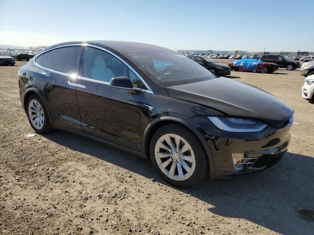 Photo 3 VIN: 5YJXCDE26JF104647 - TESLA MODEL X 