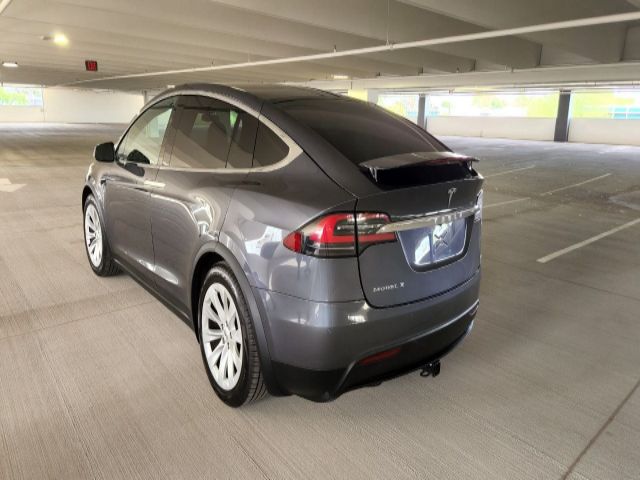 Photo 5 VIN: 5YJXCDE27HF049359 - TESLA MODEL X 