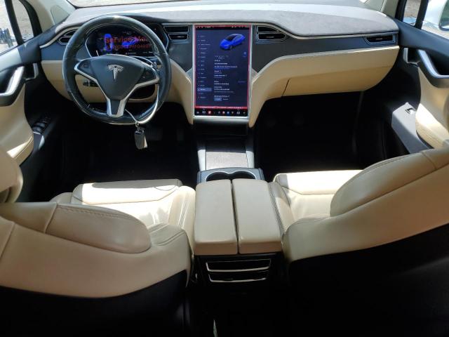 Photo 7 VIN: 5YJXCDE27HF049992 - TESLA MODEL X 