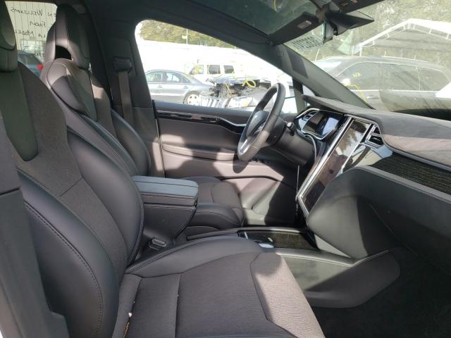 Photo 4 VIN: 5YJXCDE27HF060149 - TESLA MODEL X 