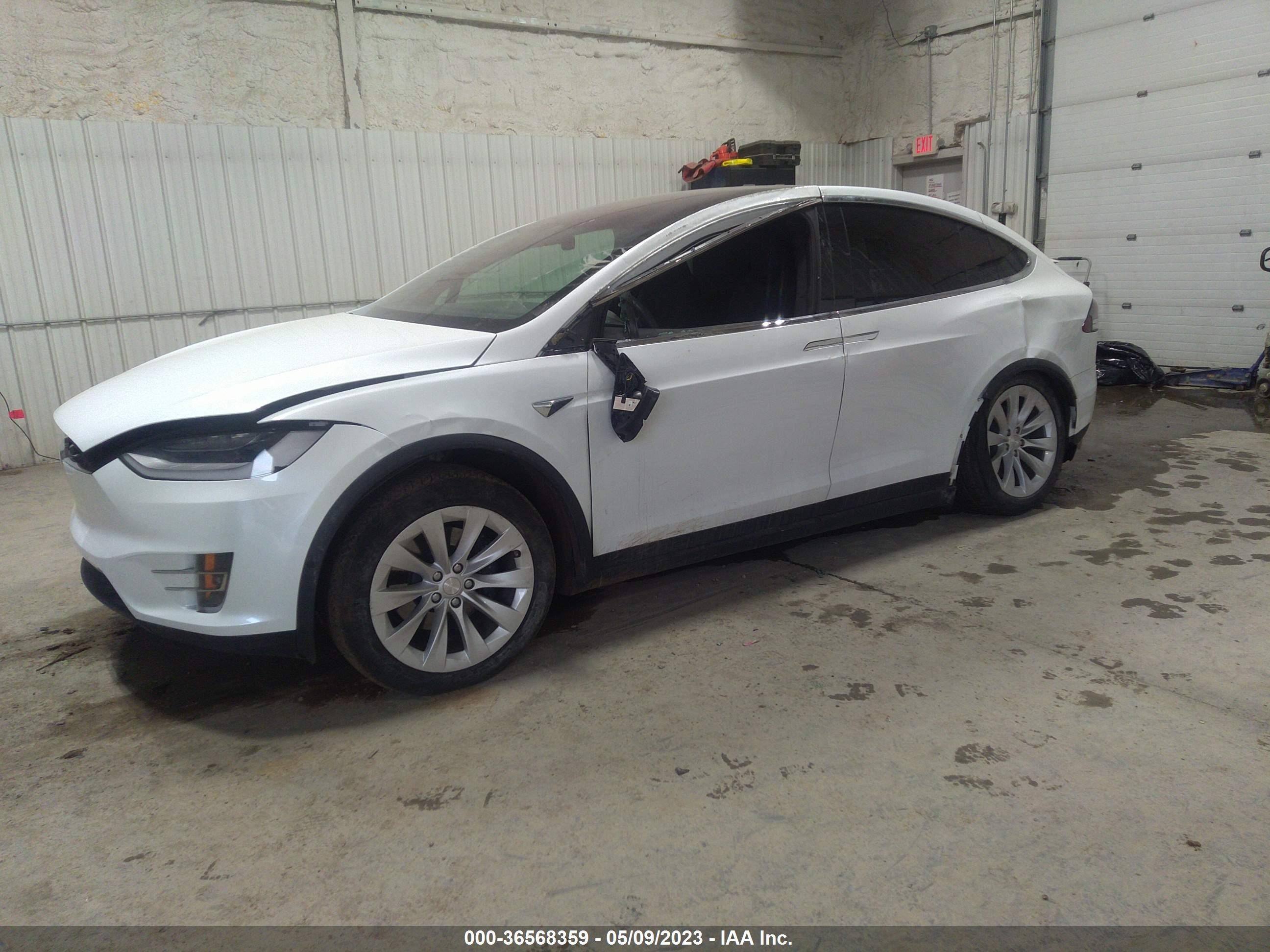 Photo 1 VIN: 5YJXCDE27LF230938 - TESLA MODEL X 