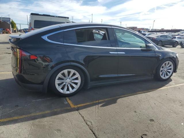 Photo 2 VIN: 5YJXCDE28HF069765 - TESLA MODEL X 