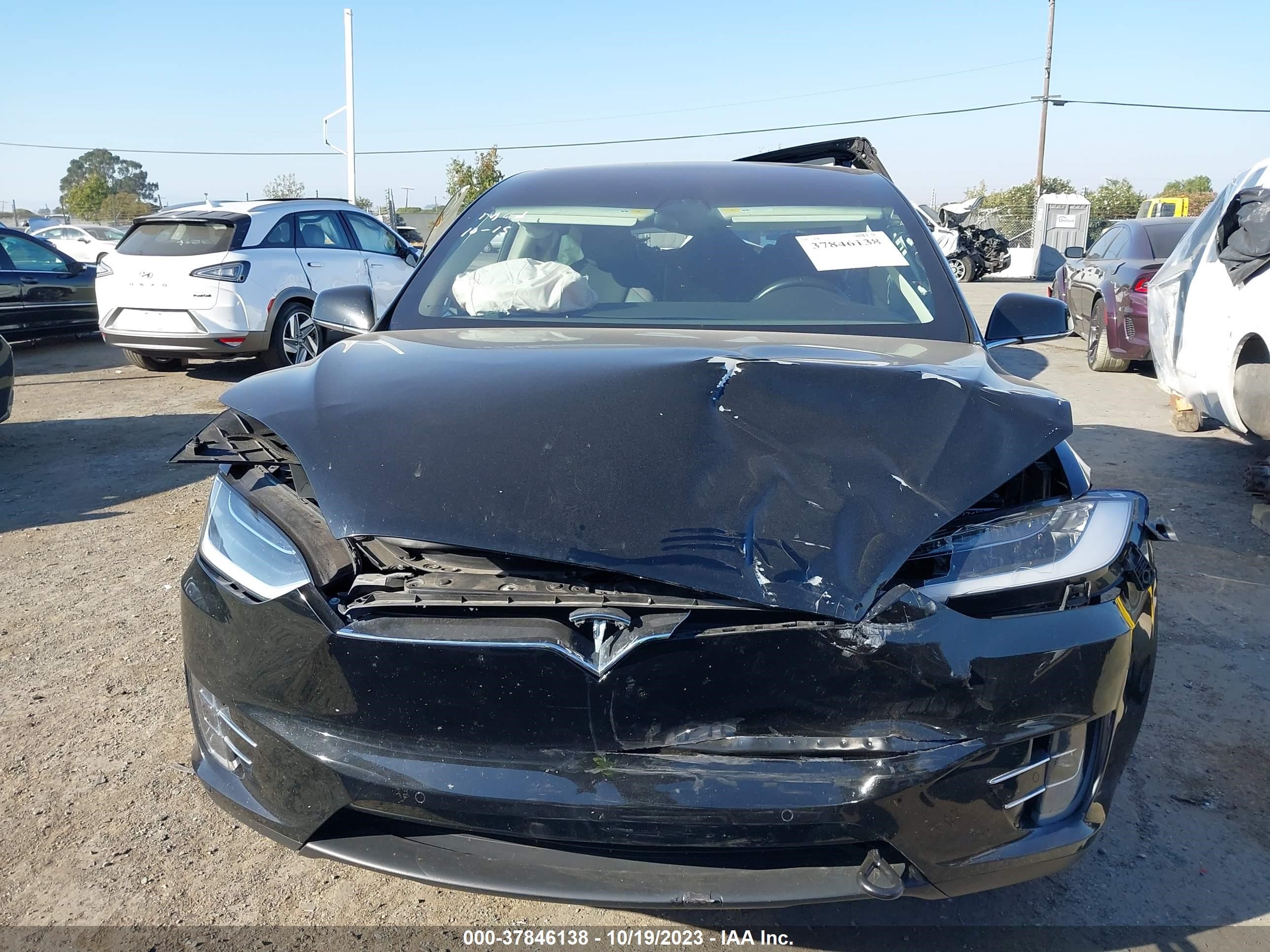 Photo 9 VIN: 5YJXCDE28HF078451 - TESLA MODEL X 