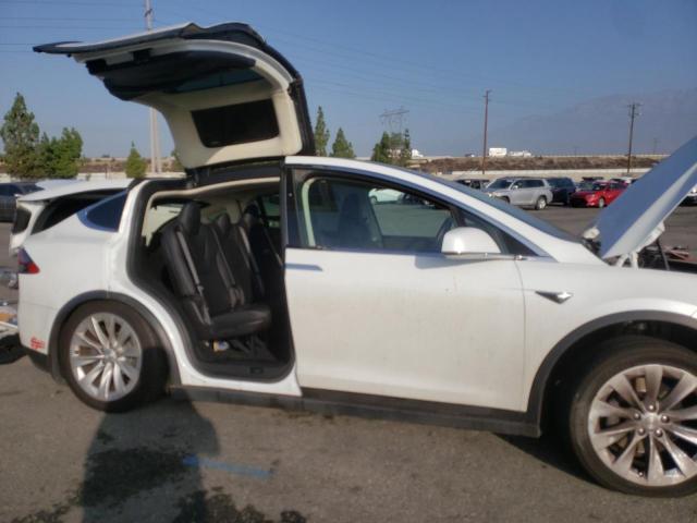 Photo 9 VIN: 5YJXCDE28JF122356 - TESLA MODEL X 