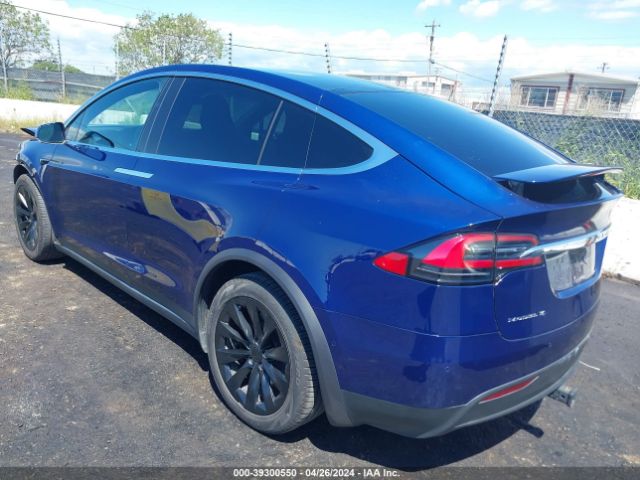 Photo 2 VIN: 5YJXCDE28JF138900 - TESLA MODEL X 