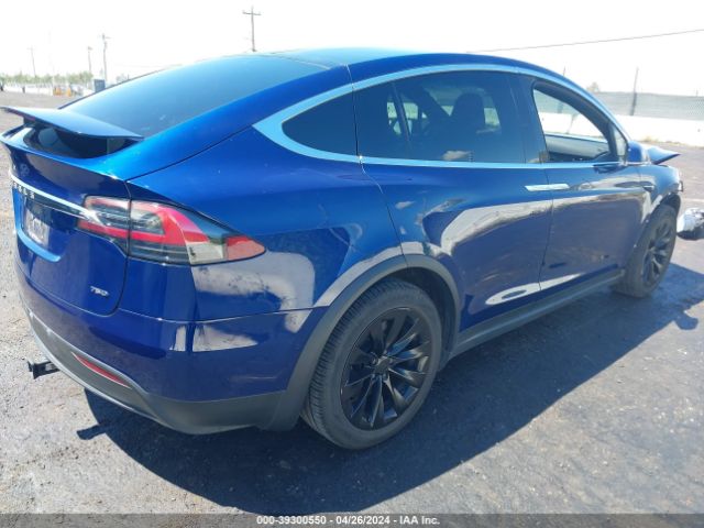 Photo 3 VIN: 5YJXCDE28JF138900 - TESLA MODEL X 