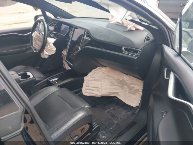 Photo 4 VIN: 5YJXCDE29GF026356 - TESLA MODEL X 