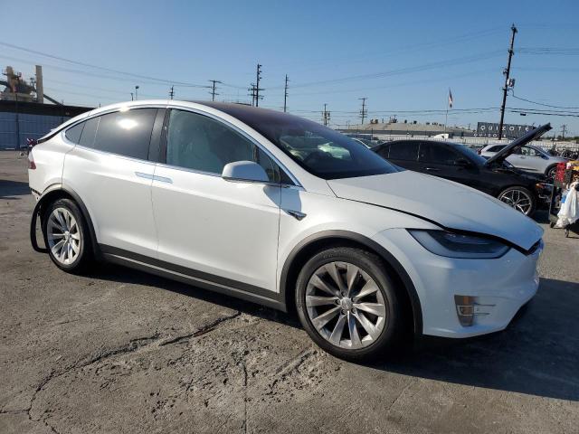 Photo 3 VIN: 5YJXCDE29JF109485 - TESLA MODEL X 