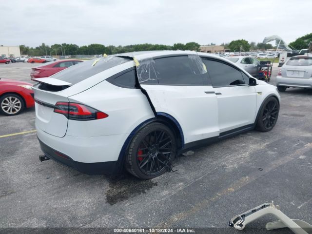 Photo 3 VIN: 5YJXCDE29JF113309 - TESLA MODEL X 