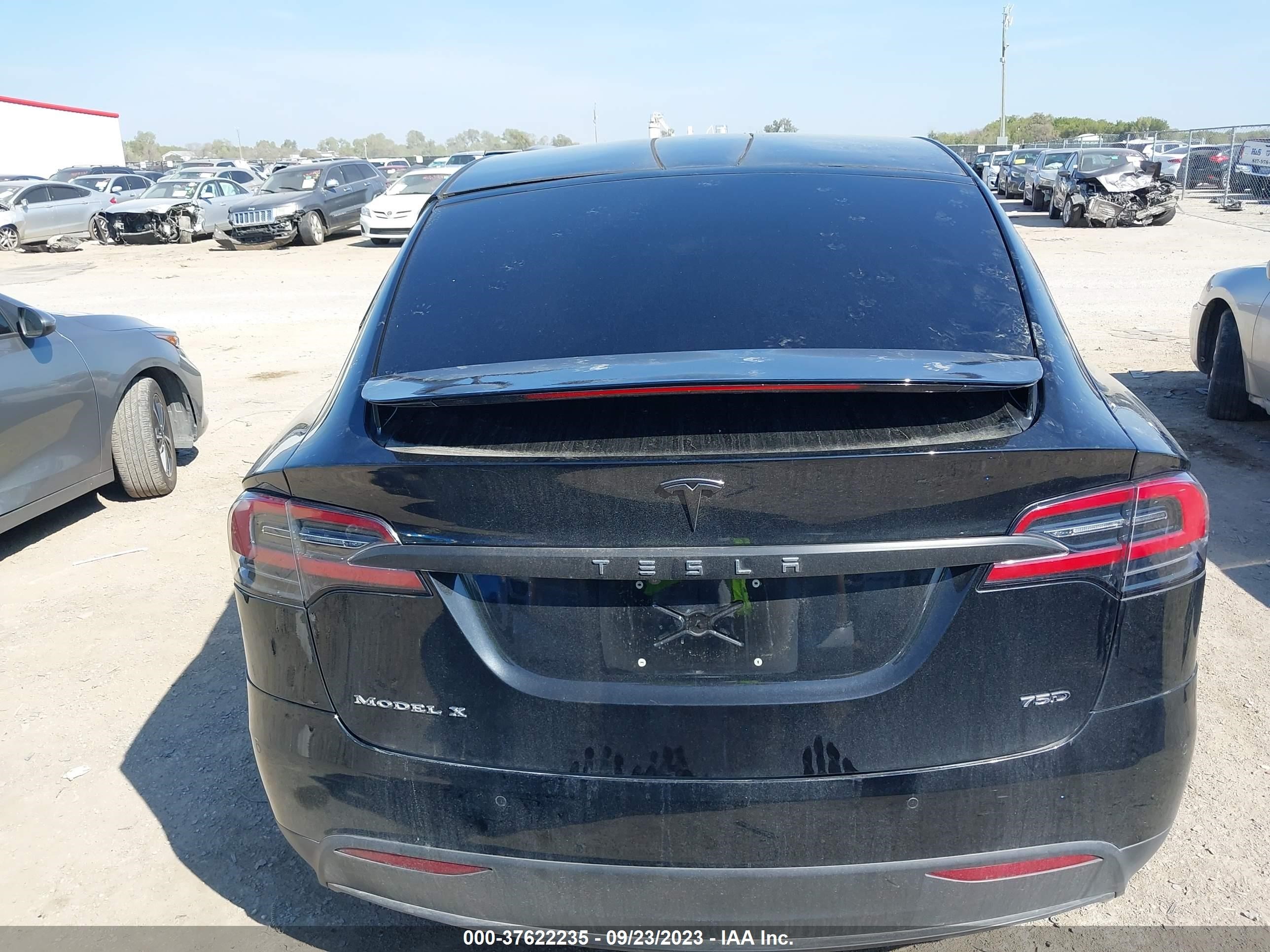 Photo 13 VIN: 5YJXCDE29JF128540 - TESLA MODEL X 