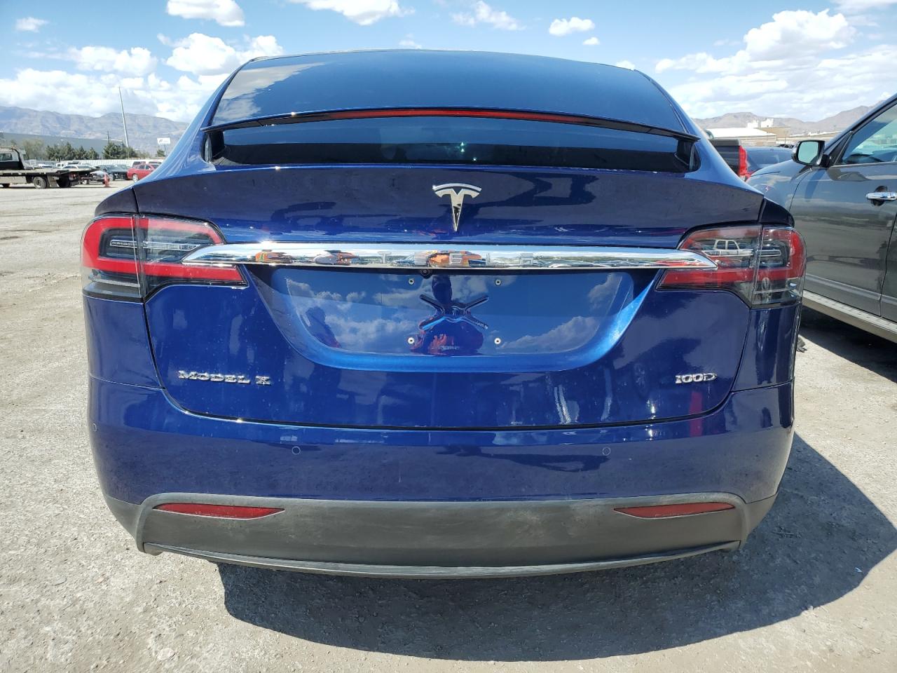 Photo 5 VIN: 5YJXCDE2XHF066656 - TESLA MODEL X 