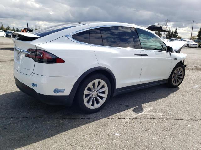 Photo 2 VIN: 5YJXCDE2XLF304661 - TESLA MODEL X 