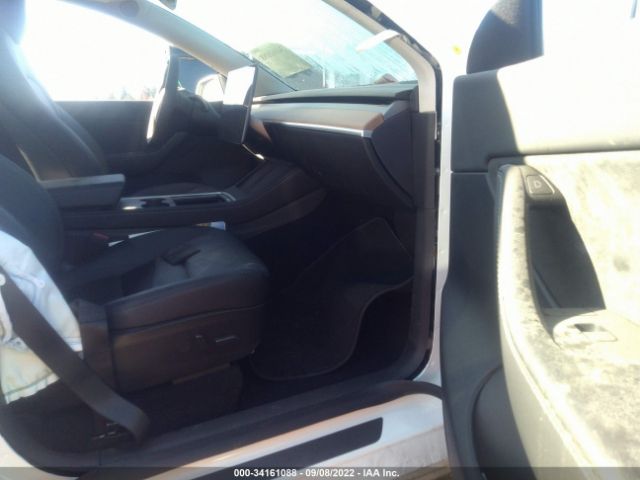 Photo 4 VIN: 5YJYGAEE2MF296932 - TESLA MODEL Y 