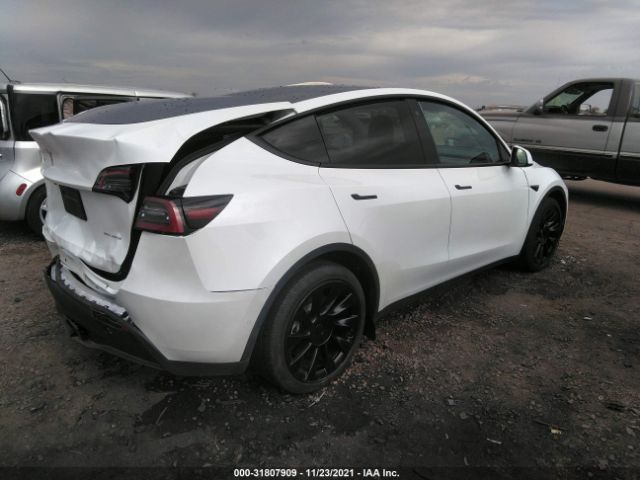 Photo 3 VIN: 5YJYGAEE3MF214724 - TESLA MODEL Y 