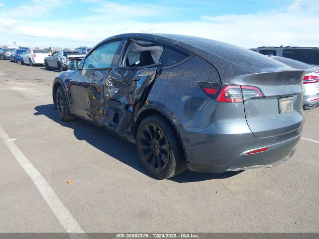 Photo 2 VIN: 5YJYGAEE3MF232091 - TESLA MODEL Y 