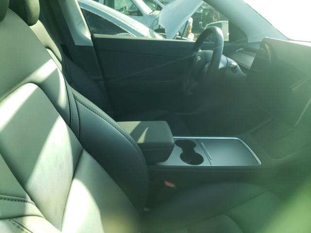 Photo 4 VIN: 5YJYGAEE4MF136549 - TESLA MODEL Y 