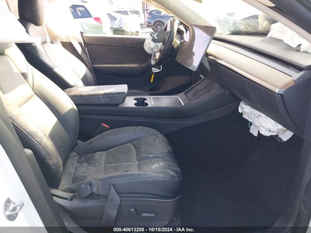 Photo 4 VIN: 5YJYGAEE4MF213260 - TESLA MODEL Y 