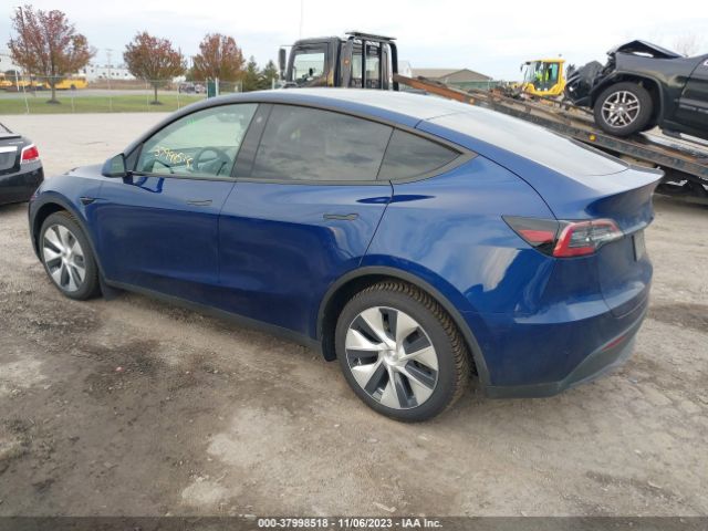 Photo 2 VIN: 5YJYGAEE4MF255007 - TESLA MODEL Y 