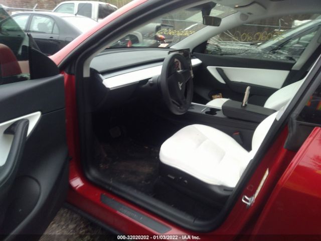 Photo 4 VIN: 5YJYGAEE5MF136639 - TESLA MODEL Y 