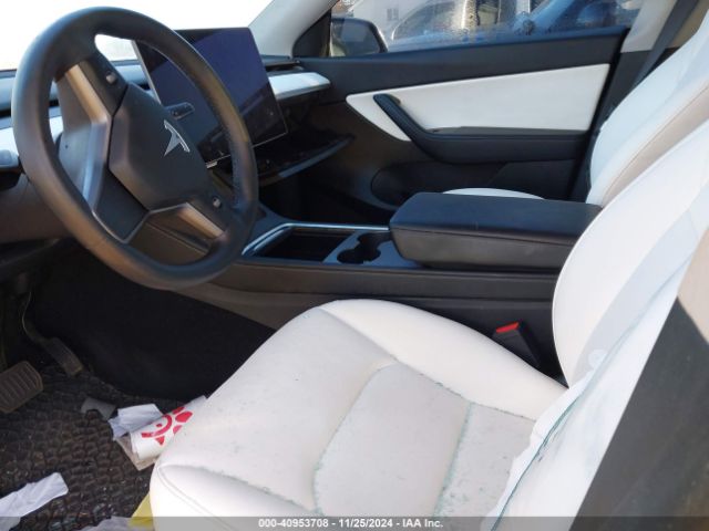 Photo 4 VIN: 5YJYGAEE5MF179653 - TESLA MODEL Y 