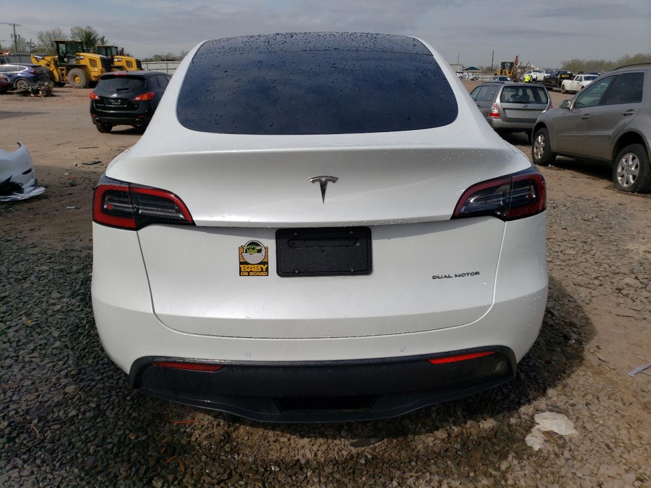 Photo 5 VIN: 5YJYGAEE5MF196727 - TESLA MODEL Y 