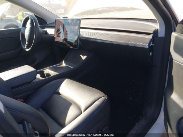 Photo 4 VIN: 5YJYGAEE6MF172730 - TESLA MODEL Y 