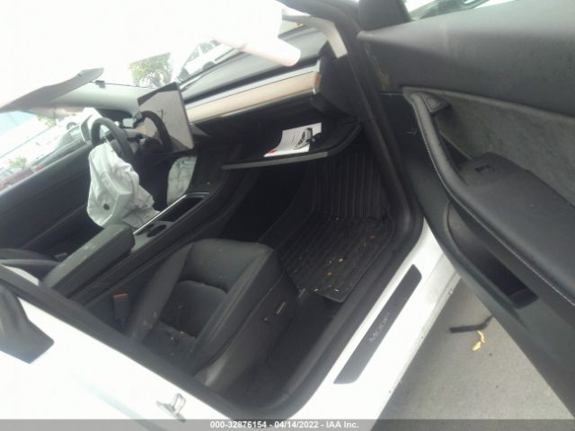 Photo 4 VIN: 5YJYGAEE7MF282802 - TESLA MODEL Y 