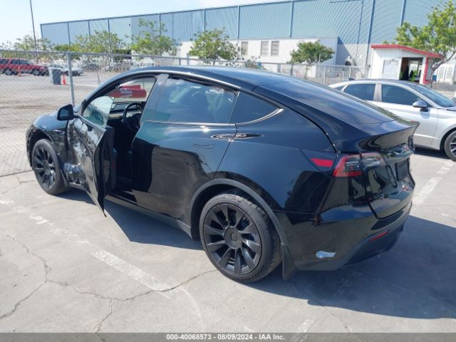 Photo 2 VIN: 5YJYGAEE8MF159929 - TESLA MODEL Y 